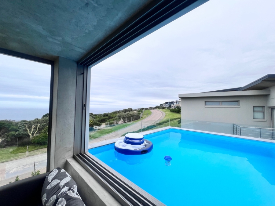 4 Bedroom Property for Sale in Oubaai Western Cape